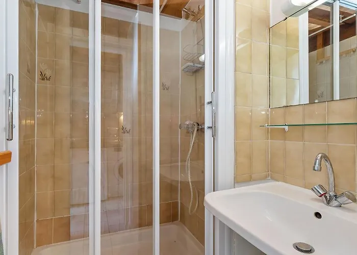 Thalacap- 14b- Vue Mer- 4 Pers * Agde